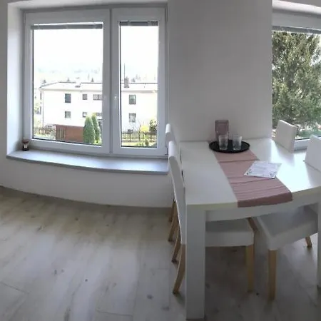 Soukromy S Kuchyni A Koupelnou V Radovce *